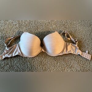 Victorias Secret t-shirt lightly lined full coverage